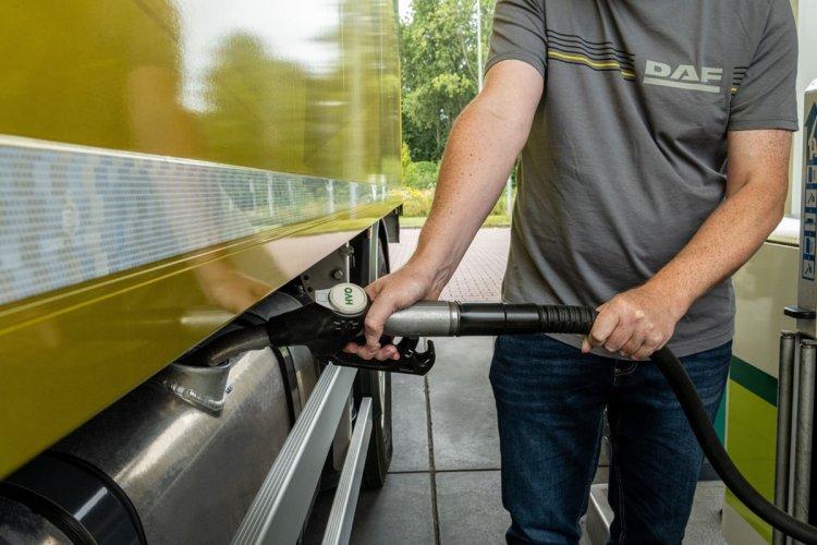 DAF powers its Trucks with 100% Hydrotreated Vegetable Oil