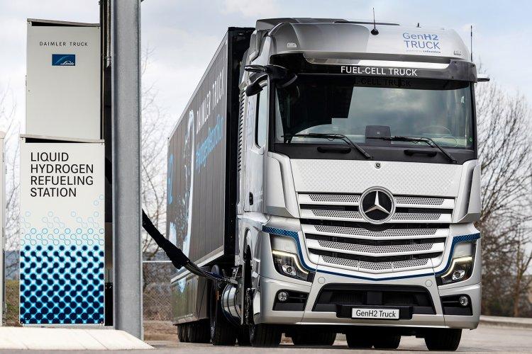 Daimler Truck and Linde Engineering debut subcooled liquid hydrogen refueling for heavy trucks