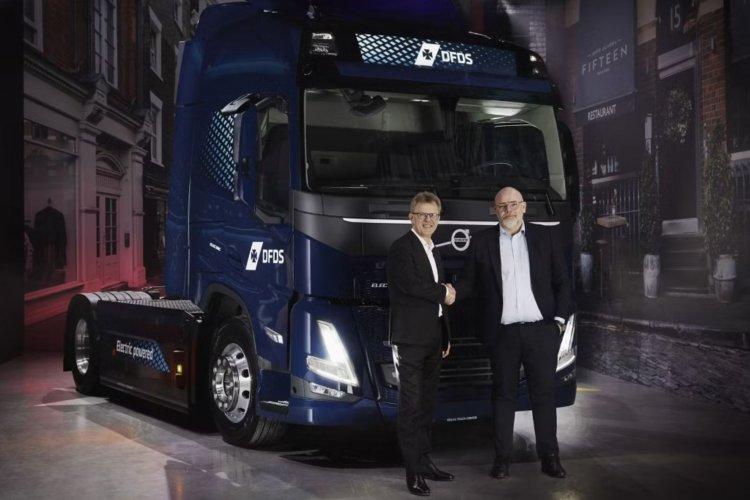 Volvo receives order for 100 electric trucks from DFDS