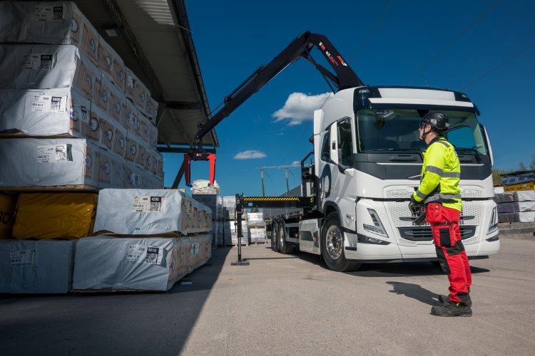 Hiab Launches Energy-Efficient eX.HIPRO Cranes