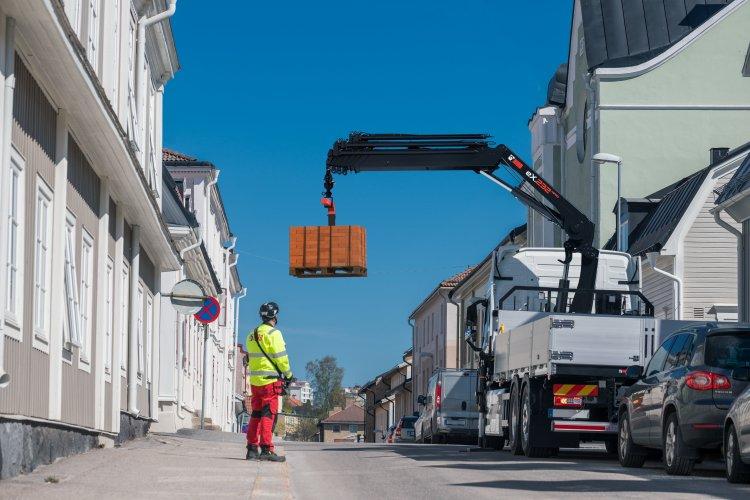 Hiab Launches Energy-Efficient eX.HIPRO Cranes