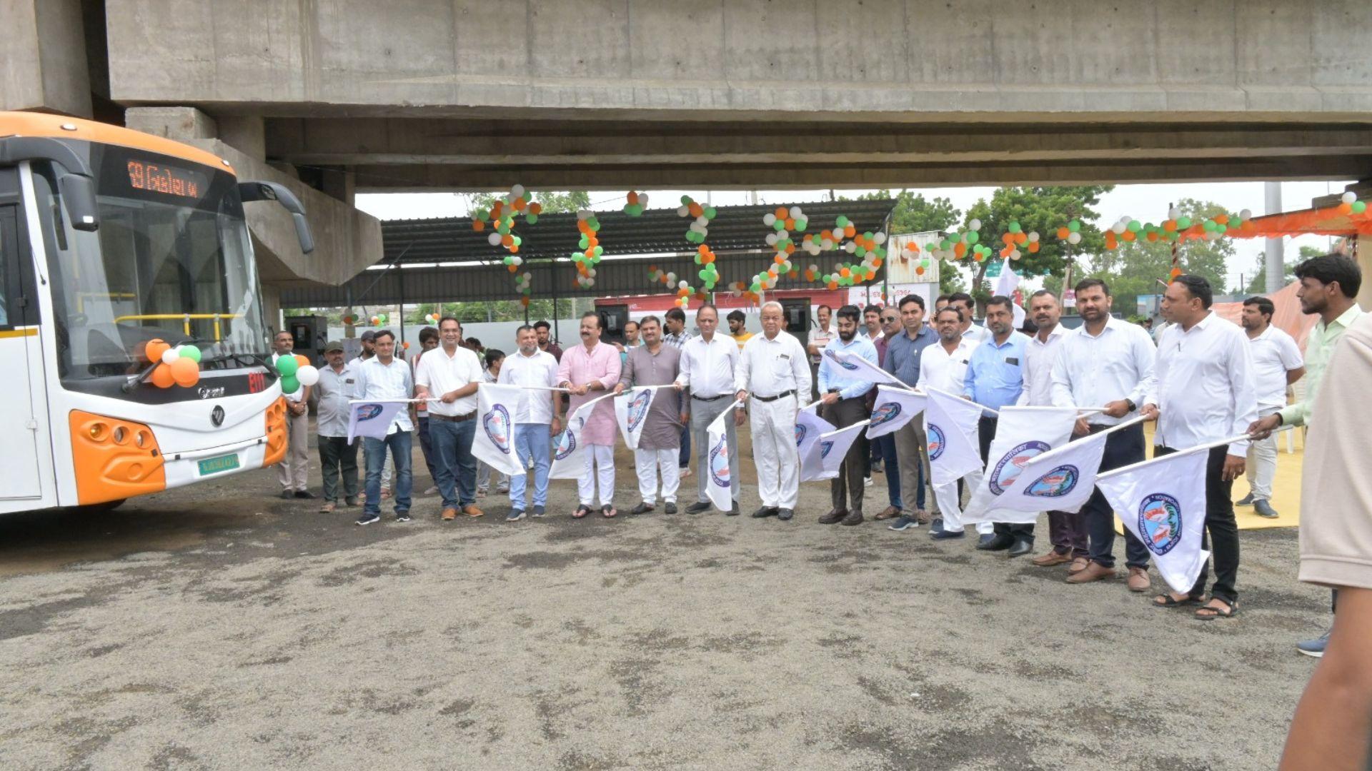 PMI Electro Mobility delivers 22 E-Buses to Rajkot Municipal Corporation