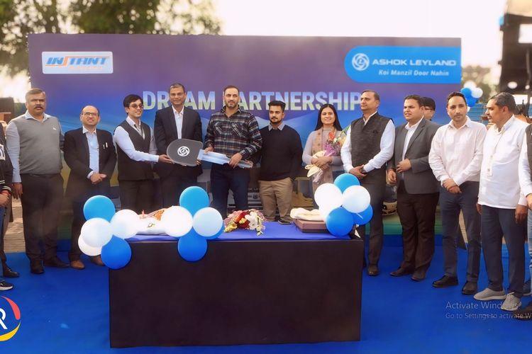 Ashok Leyland Secures Order for 200 trucks from Instant Transport