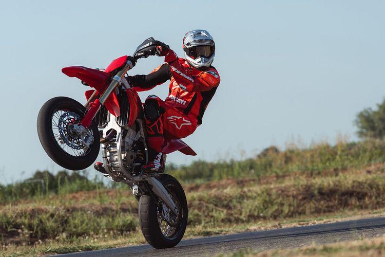 Ducati Launches New Desmo450 SM Supermoto Motorcycle