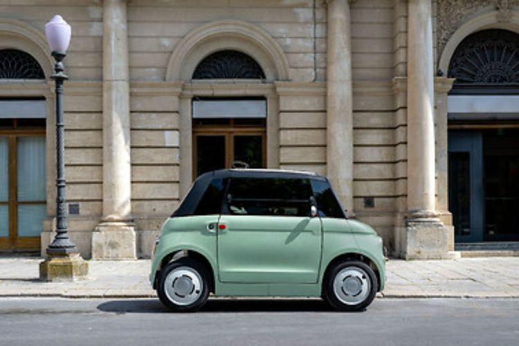 FIAT Introduces Topolino Dolcevita With Opening Soft Roof