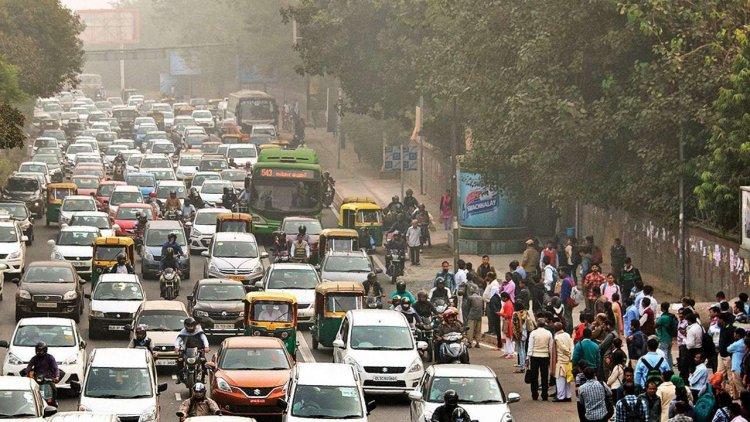 Govt makes display of Fitness Certificate, Registration Mark mandatory on vehicles