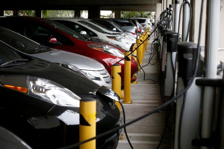 Tamil Nadu govt plans to extend 100% road tax exemption for EVs till 2025,