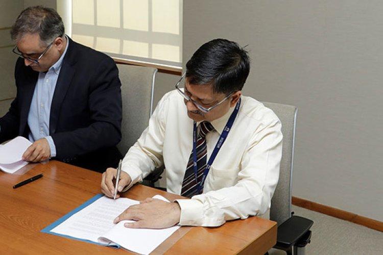 Tata Motors and State Bank of India sign MoU to offer attractive financing solutions for the Ace EV