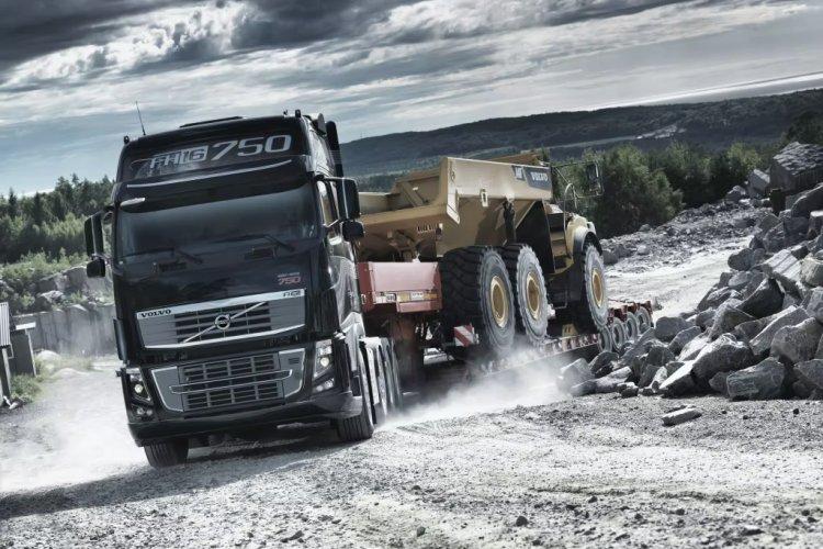 30 Years of Volvo FH