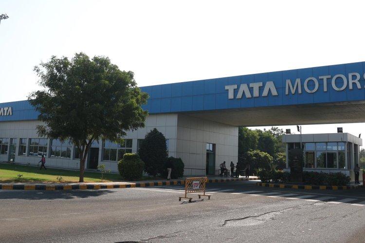 Tata Motors signs PPA with Tata Power Renewable Energy