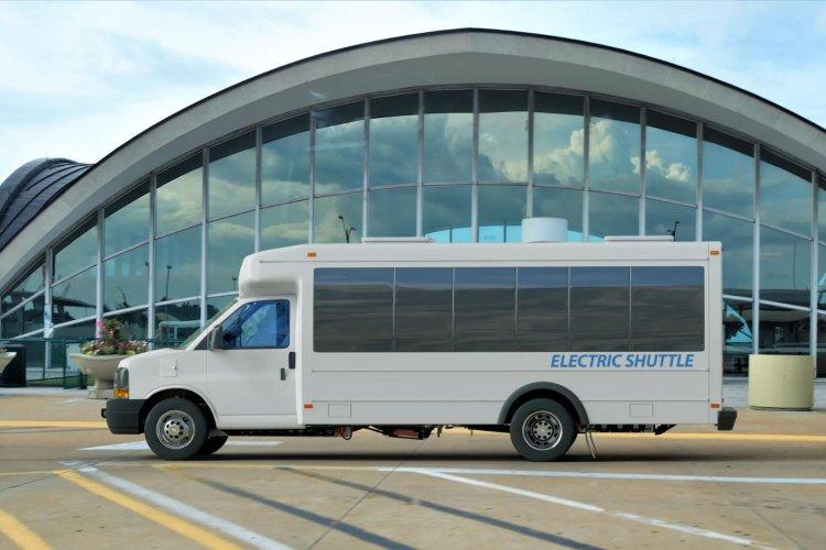 Lightning Emotors delivers ZEV4 shuttle buses to STL Airport