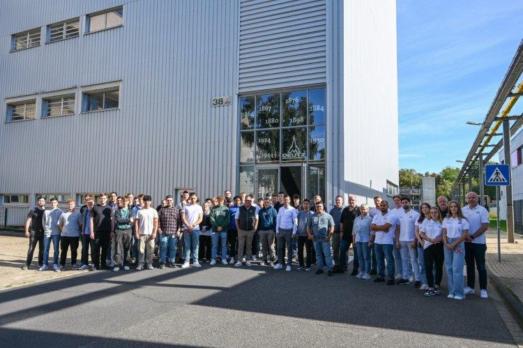 DEUTZ intakes apprentices