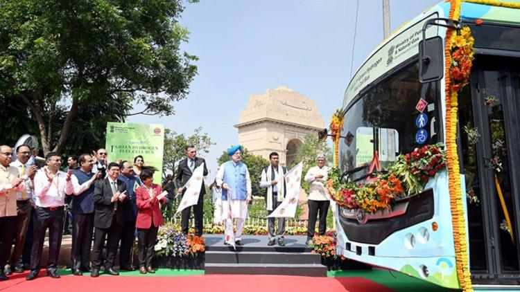 Tata Motors delivers Hydrogen Fuel Cell buses to Indian Oil