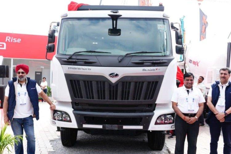Mahindra Unveils BLAZO X m-DURA Tipper and CEV5 Construction Equipment at Excon 2023