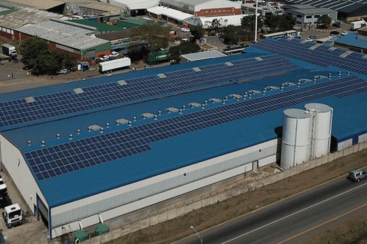 Trailer Builder Serco Powered with Solar