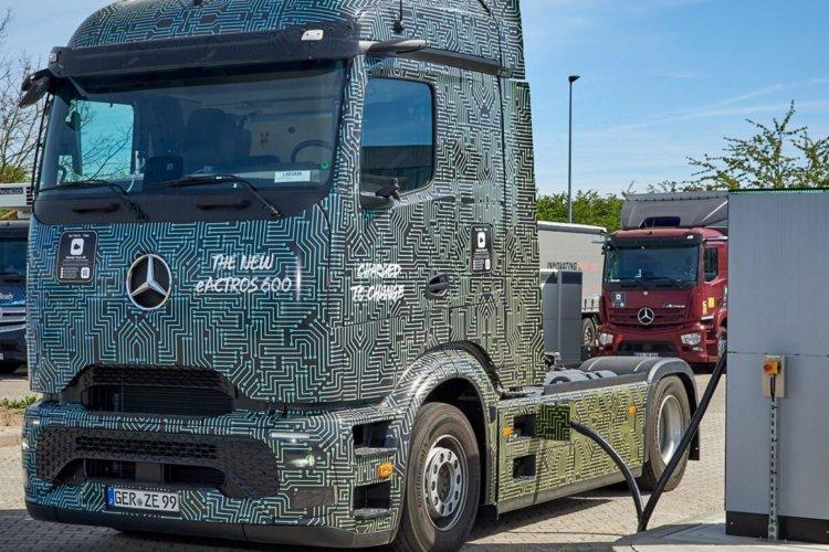 Mercedes-Benz e-Actros 600 Protos Megawatt Charging