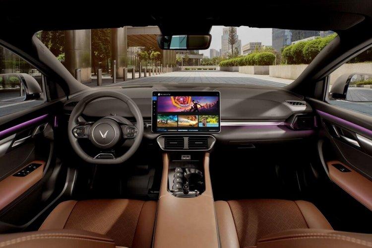 VINFAST introduces the RIDEVU service for VF8 electric car