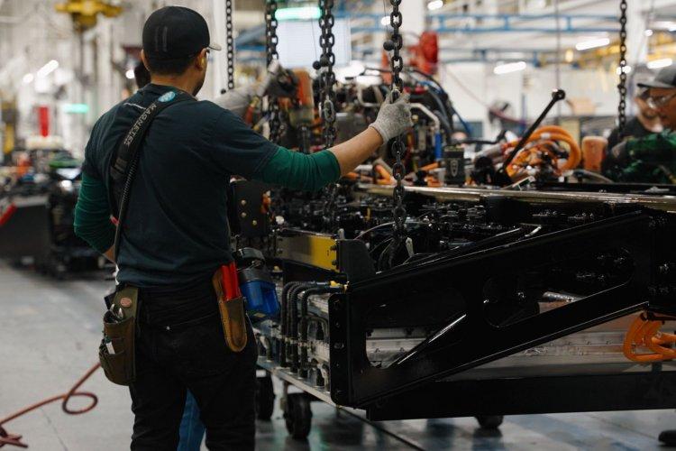 DTNA Provide expand batter use for Commercial Vehicle Batteries