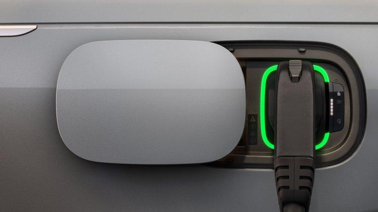 JLR integrates Fortescue's EV battery intelligence software.