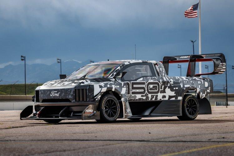 Ford first look of F-150 Lightning Super Truck EV