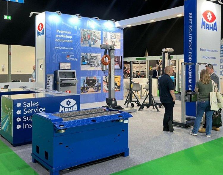 Maha UK unveils C_RGA Mobile Column Lift at Road Transport Expo