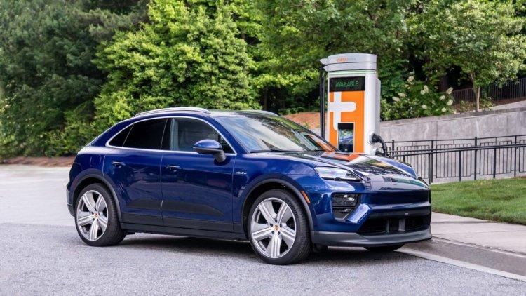 Porsche collaborates ChargePoint on EV charging