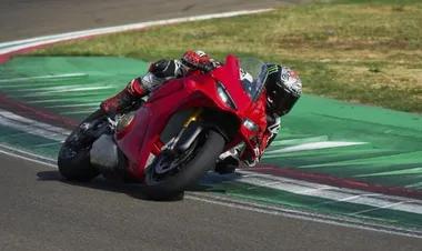 Ducati Panigale V4 features Bosch’s advanced racetrack technology
