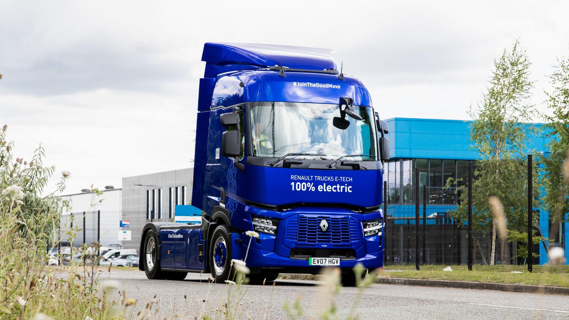 Renault Truck celebrates the arrival of E-Tech tractor units at ZEHID Partner Day