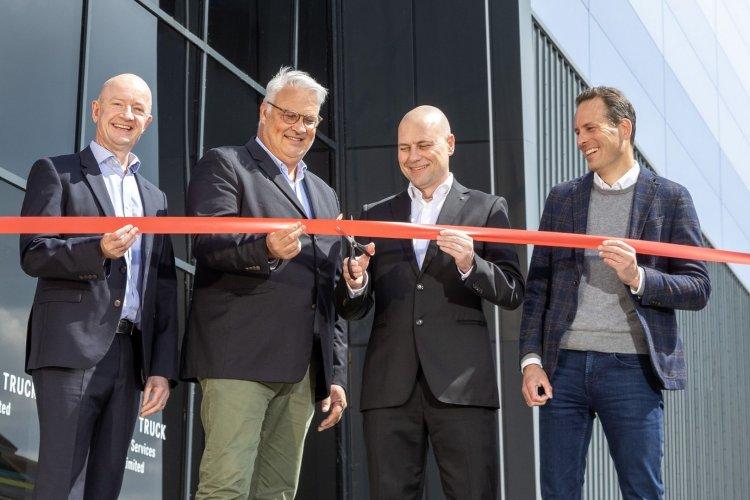 Daimler Truck UK unveils new headquarters