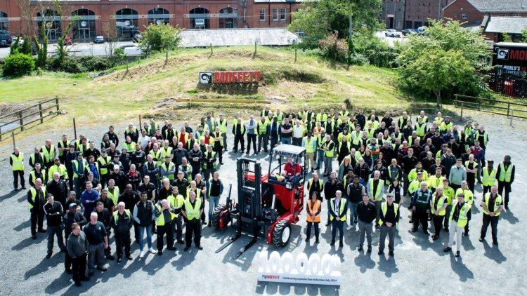 Hiab Celebrates 100,000th Truck-Mounted Forklift