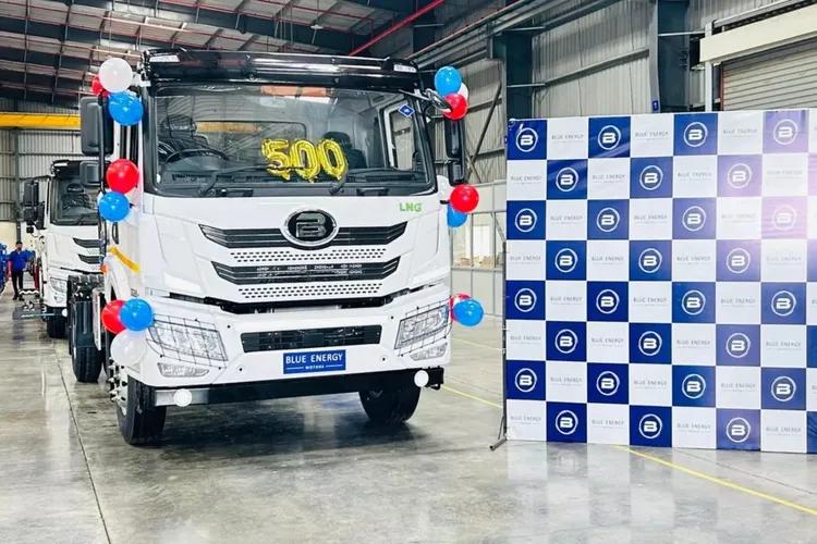 Blue Energy Motors Celebrates 500th LNG Truck Production at Pune Facility