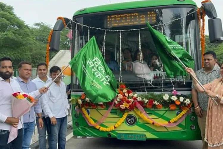 PMI Electro Mobility Launches Electric 'Mohalla Buses' in Delhi