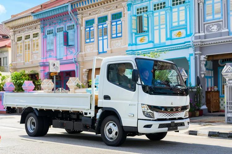 Mitsubishi Fuso Launches All-Electric eCanter Truck in Singapore