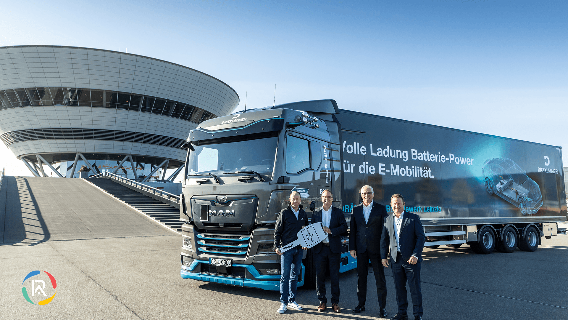 MAN Truck & Bus delivers first eTGX Trucks