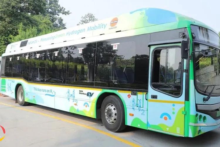 India Showcases Green Hydrogen Mobility to Bhutanese PM