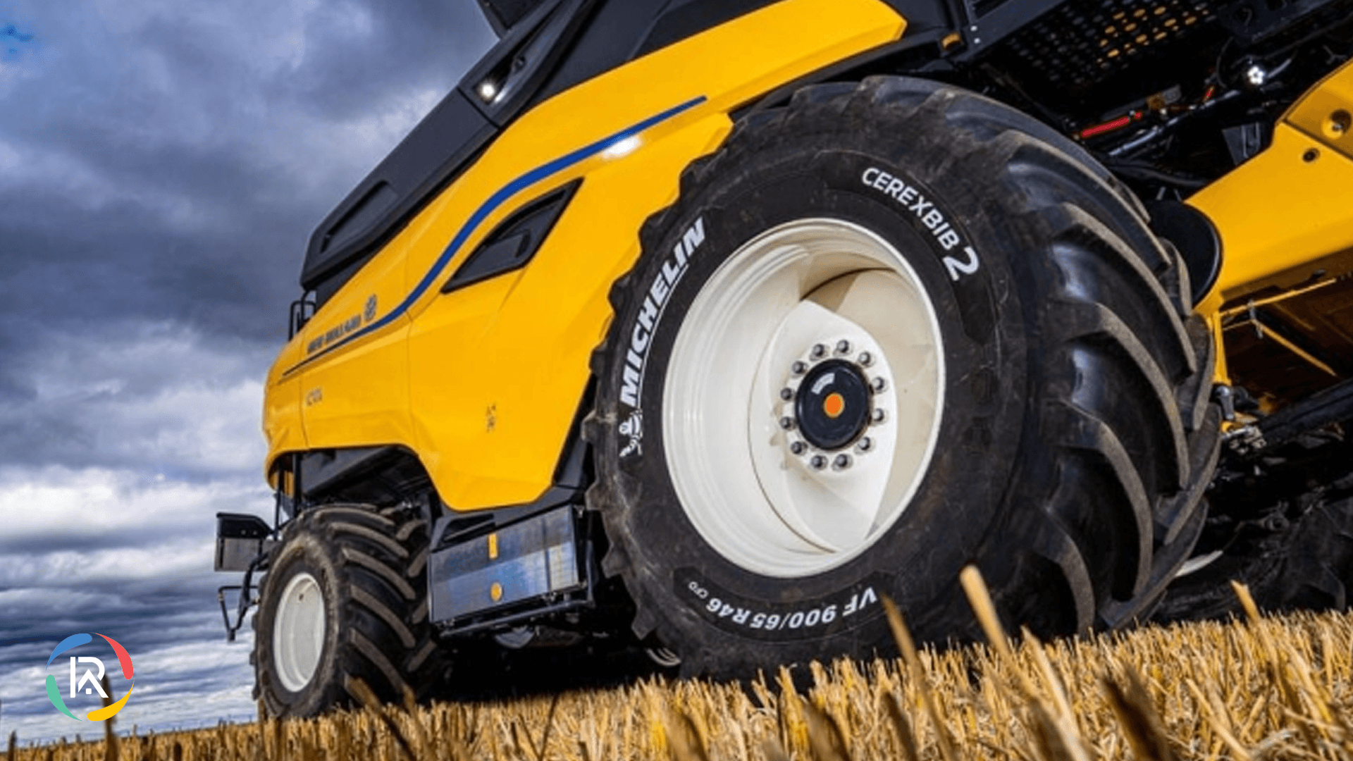 New Holland and Michelin Equip CR11 Combine Harvester with Ultraflex Technology Tyres