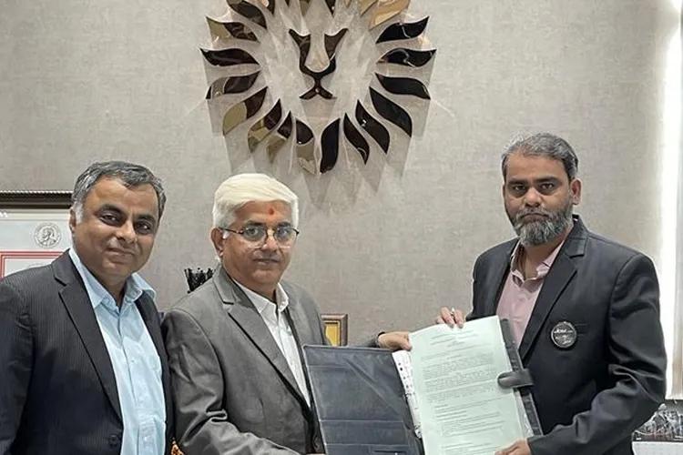 Wardwizard signed MoU with Ampvolts to expand EV Charging