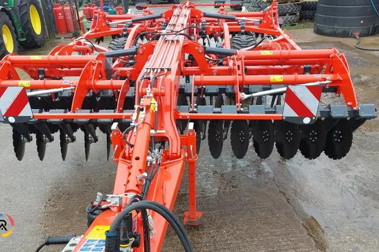 Kuhn expands Performer Select cultivator range