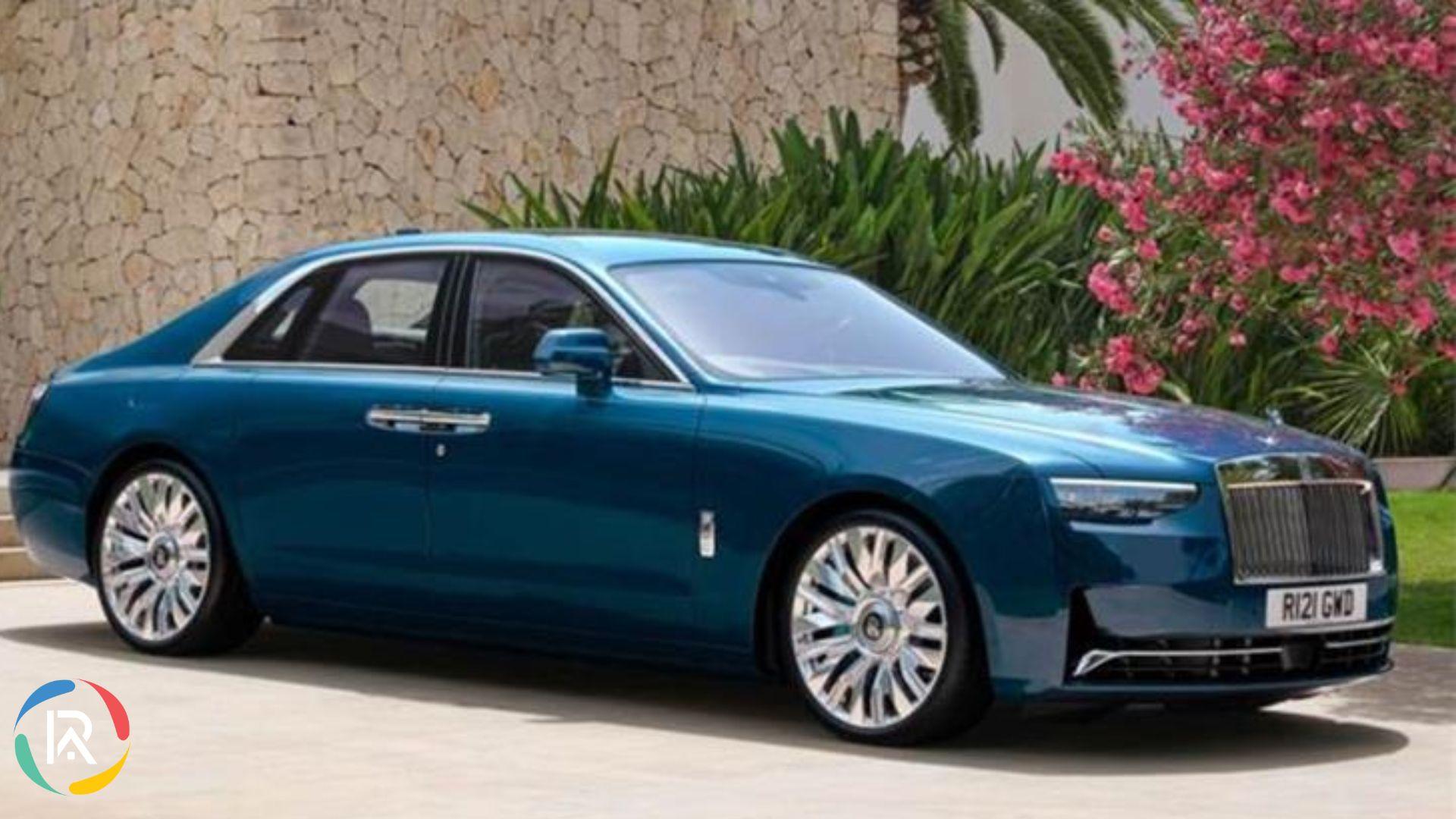 Rolls-Royce Launched Ghost Facelift