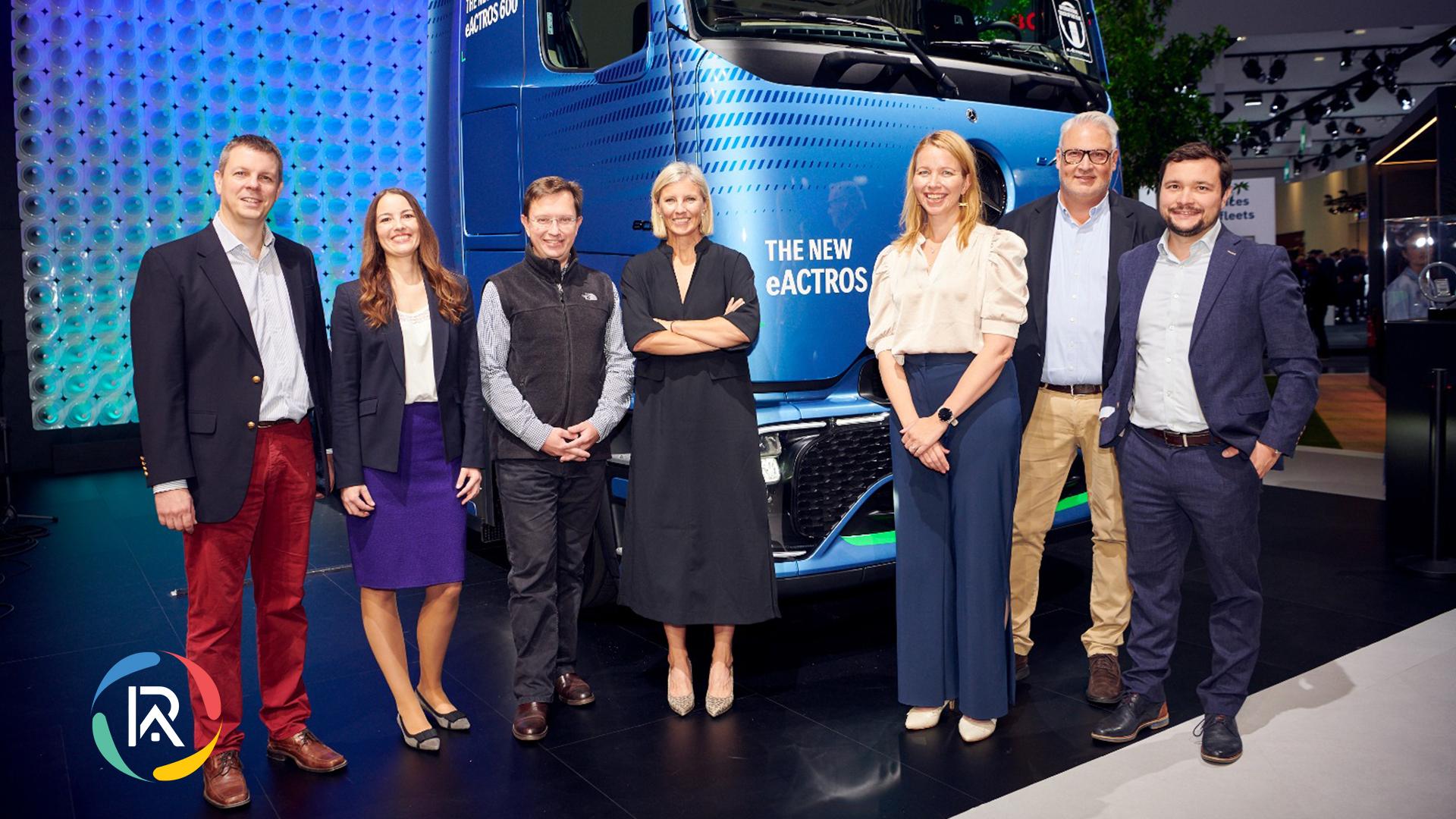 Mercedes-Benz Trucks received the order from Amazon