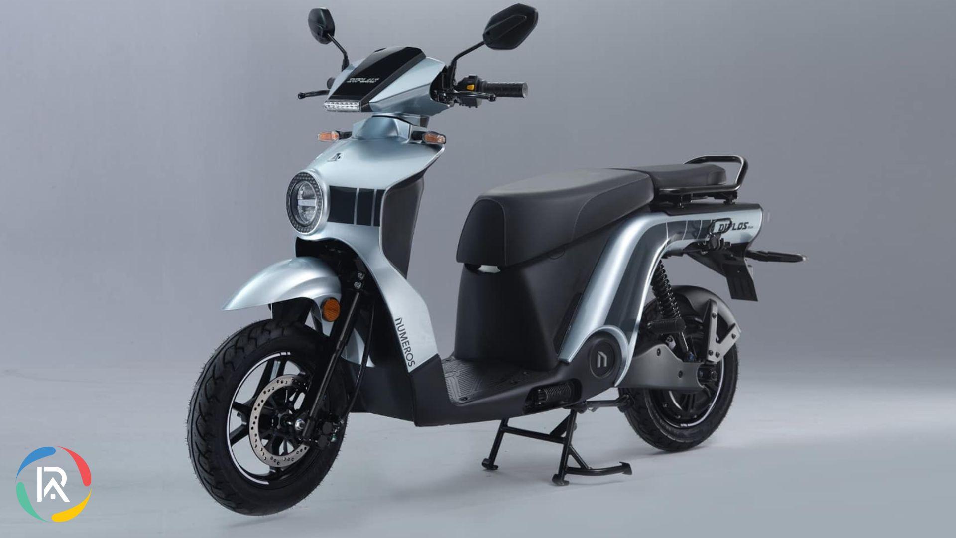 Scooter Debuts at Bharat Mobility Expo 2025