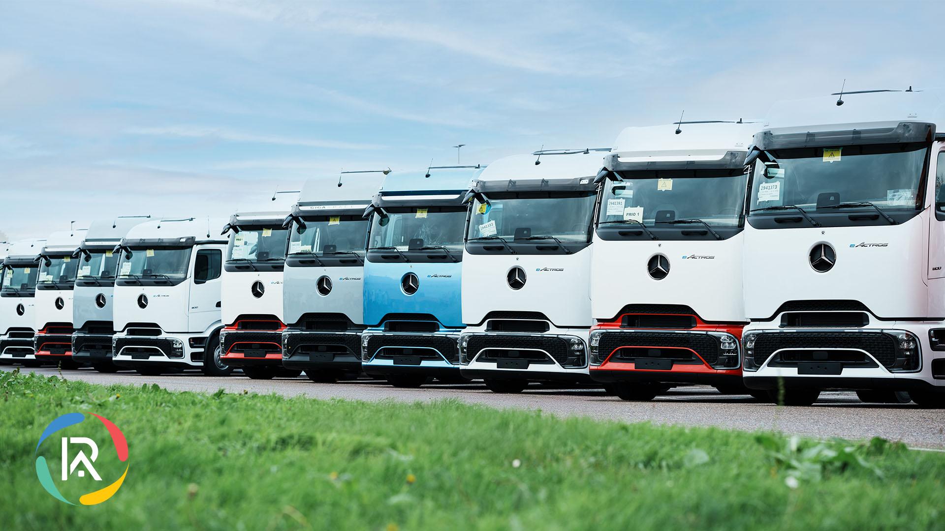 Mercedes-Benz Trucks Delivers First eActros 600 to Customers