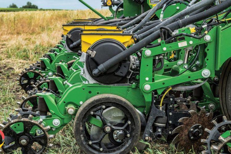 John Deere unveils MaxEmerge 5e, ExactEmerge
