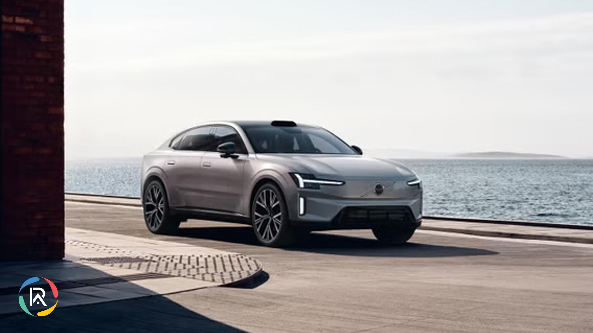 Volvo debuts the ES90