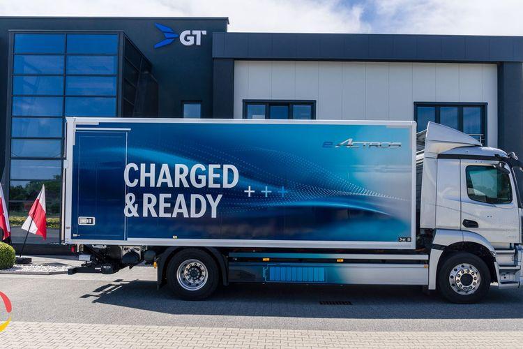 Schmitz Cargobull acquires 48% Stake in GT Trailers
