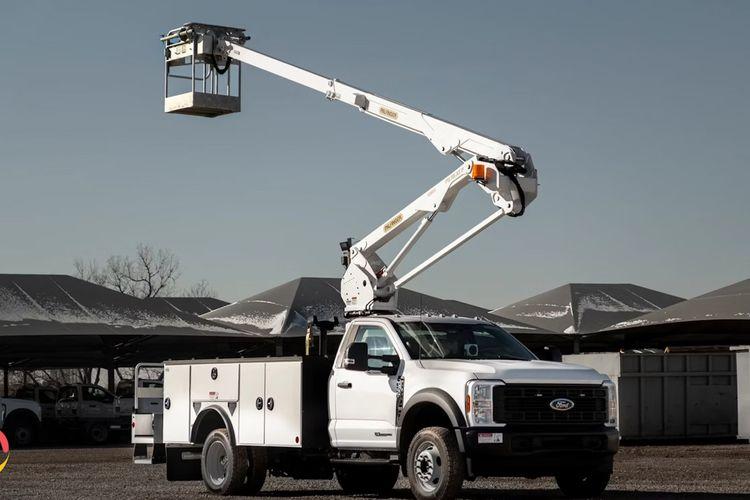 PALFINGER Launches PB 38 AT P Cable Placer Bucket Truck