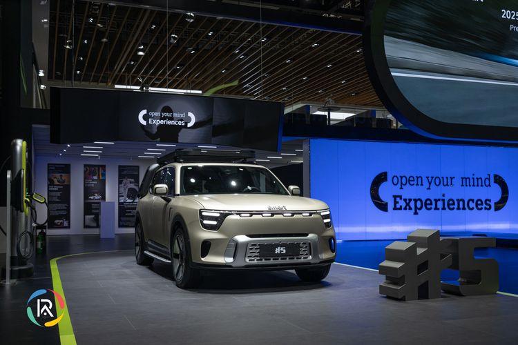 smart launches #3 Art Car, #5 BRABUS & Premium+ AWD at Auto Shanghai