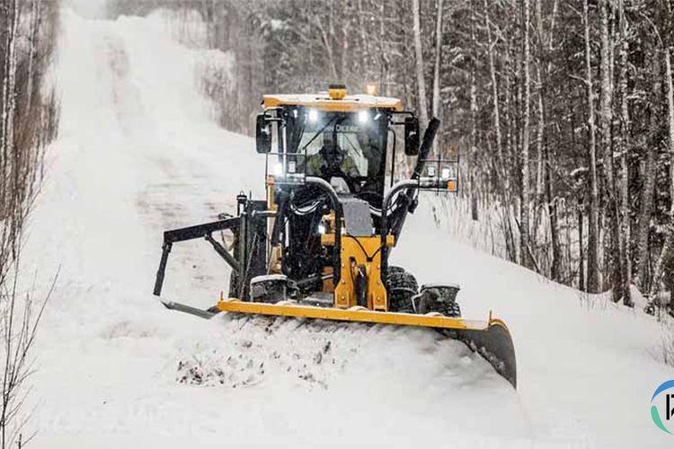 John Deere Launches John Deere Path for Precision Snow Remover