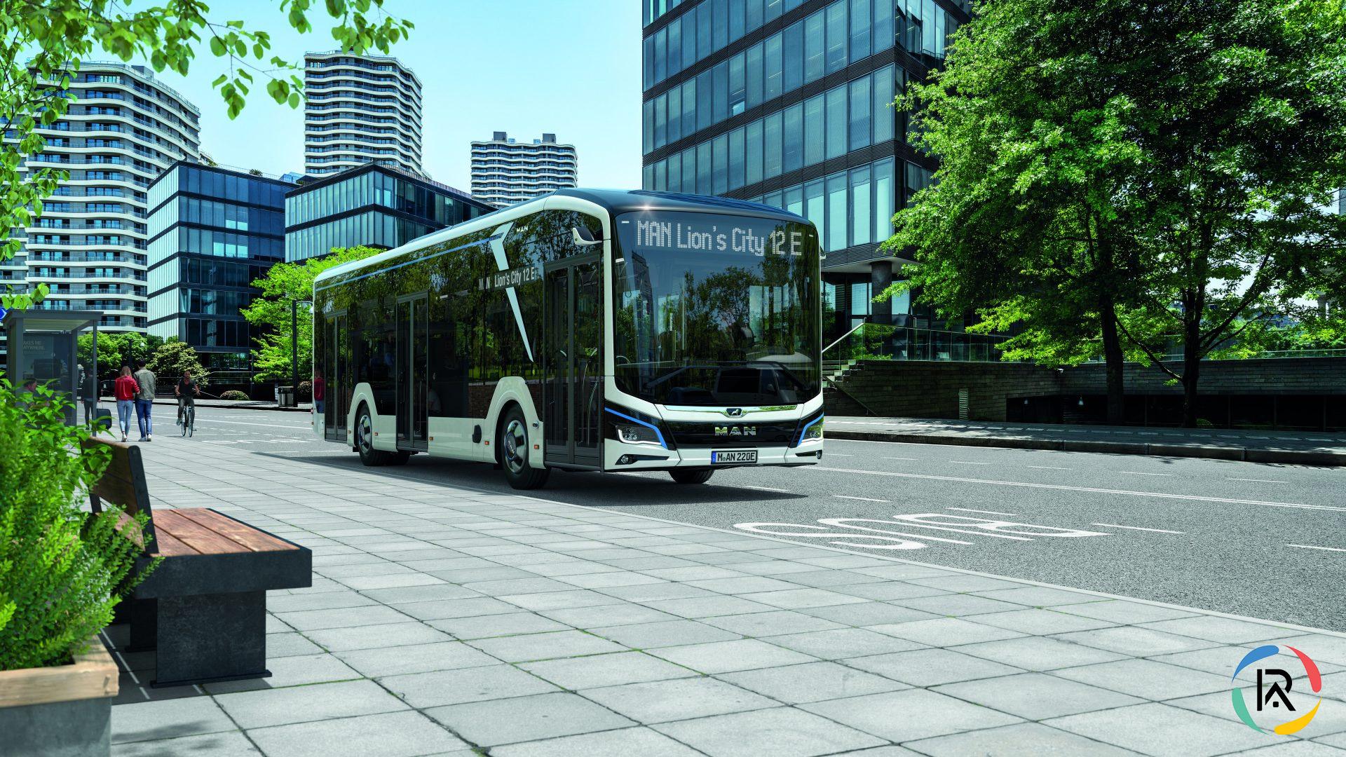 Bus and Coach Showcases at UITP Summit 2025 in Hamburg