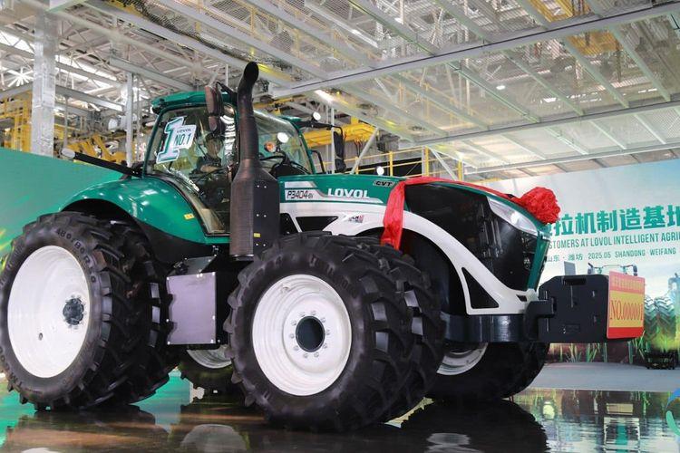 Lovol Opens Smart Factory for High-Horsepower Tractors